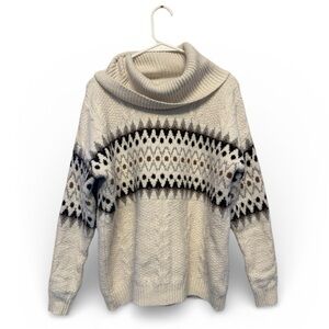 Tahari Cream and Black Fair Isle Style Patterned Turtleneck Sweater Small